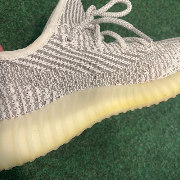 Yeezy V2 Static Sneakers - Picture 9 of 10